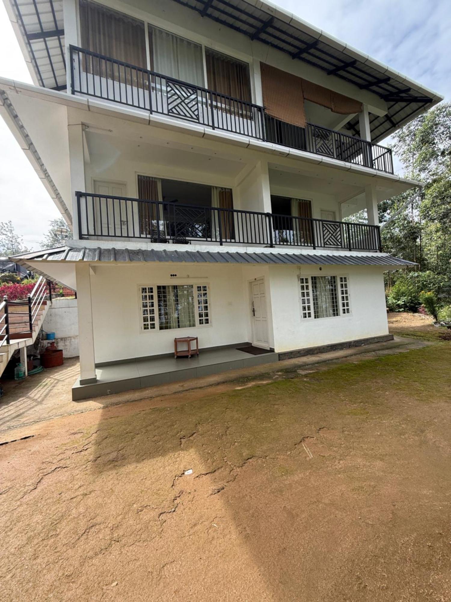 Hotel Honey Rock Kanthalloor Exterior foto