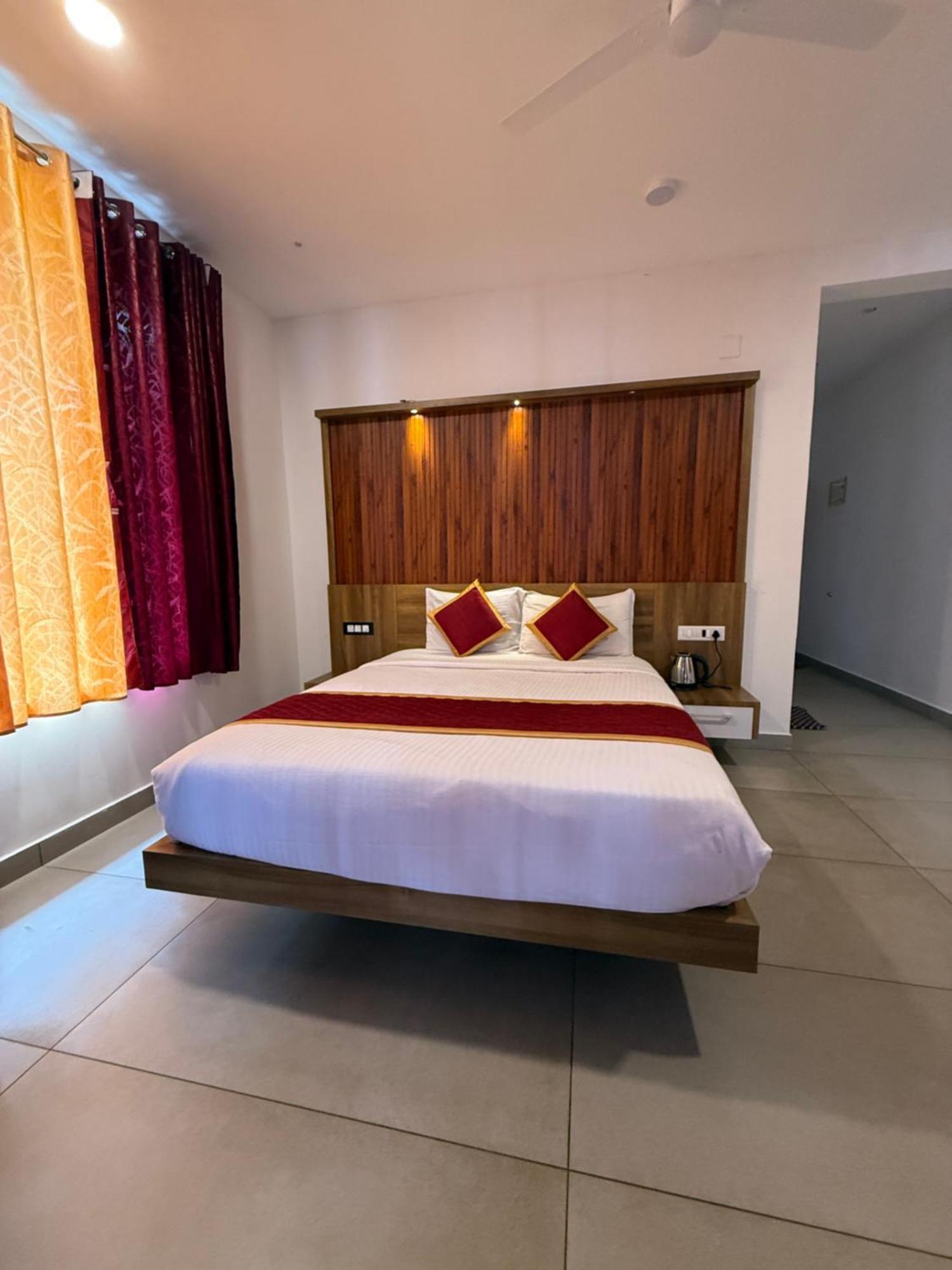 Hotel Honey Rock Kanthalloor Exterior foto